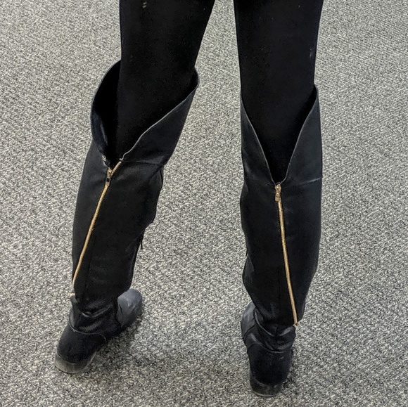 Black above the Knee boots - Picture 5 of 6